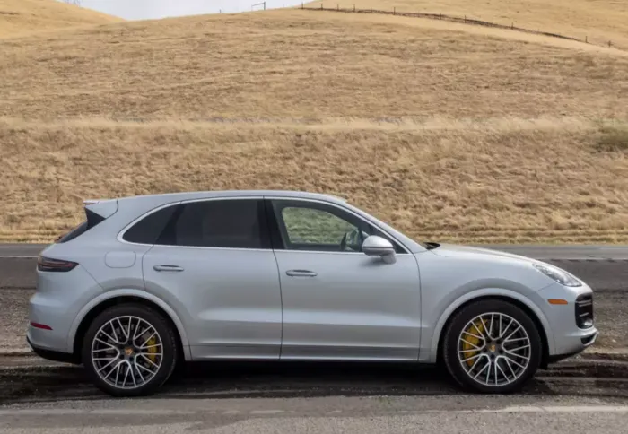 Porsche Cayenne 2025: Changes, Specs, and Photos